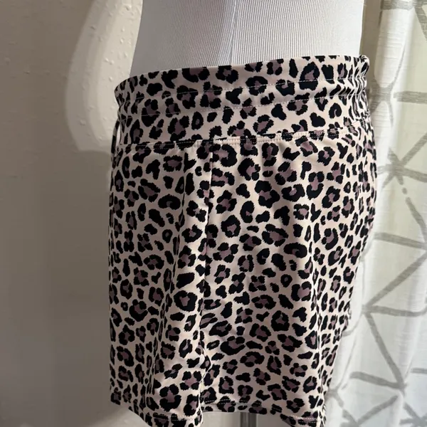 Leopard Print Women's swimming Shorts Brown Size L - Image 5