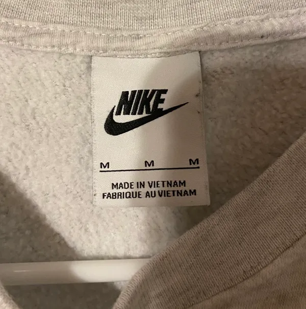 Nike Gray Crew Neck Sweatshirt - Image 2