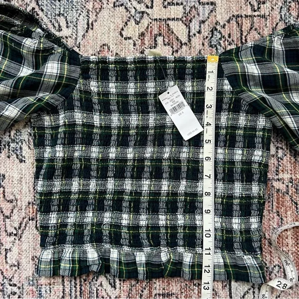 American Eagle NWT Trendy Plaid Puff Sleeve Top Green Navy White Smocked Crop - Image 8