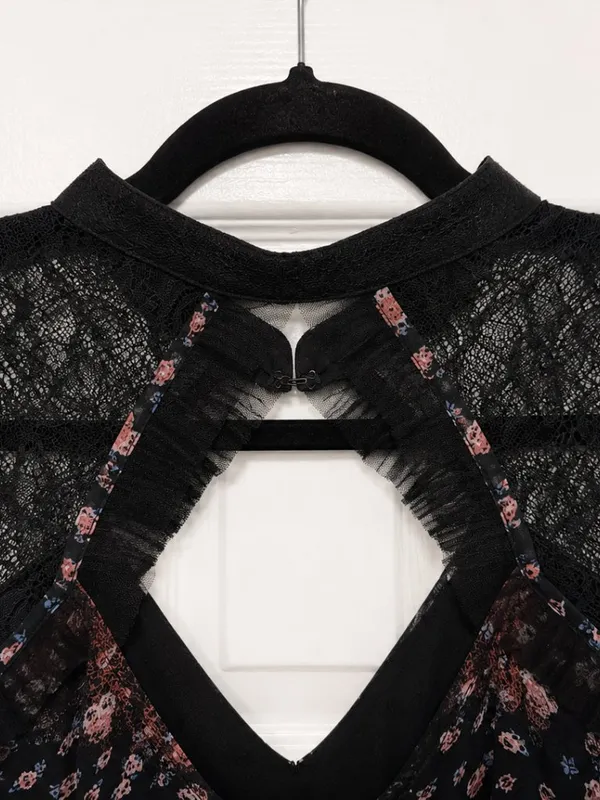 BCBGeneration Floral Pleated‎ Mini Dress Lace Keyhole Back Boho Size Small - Image 3