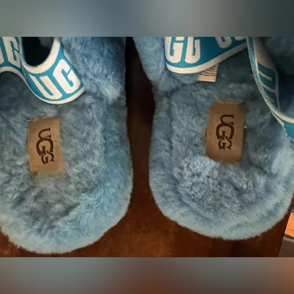 Ugg Fluff Yeah Slide in Bright Blue.  Women’s Size 9 - Image 5