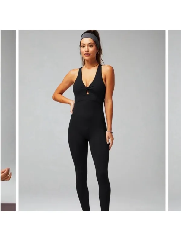 Fabletics Oasis Twist Front 7/8 Jumpsuit in black M - Image 4