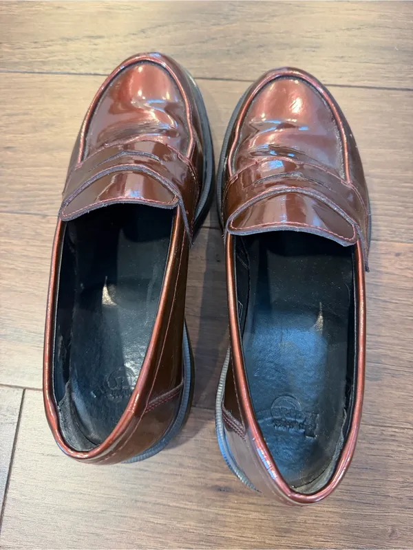 Dr. Martens Penny Loafer in Burgundy Red - Size 8 - C61-098 - Image 6