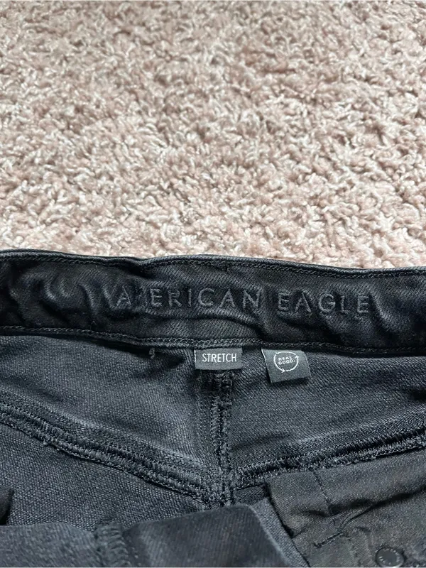 American Eagle Denim High Rise Shorts - Image 4