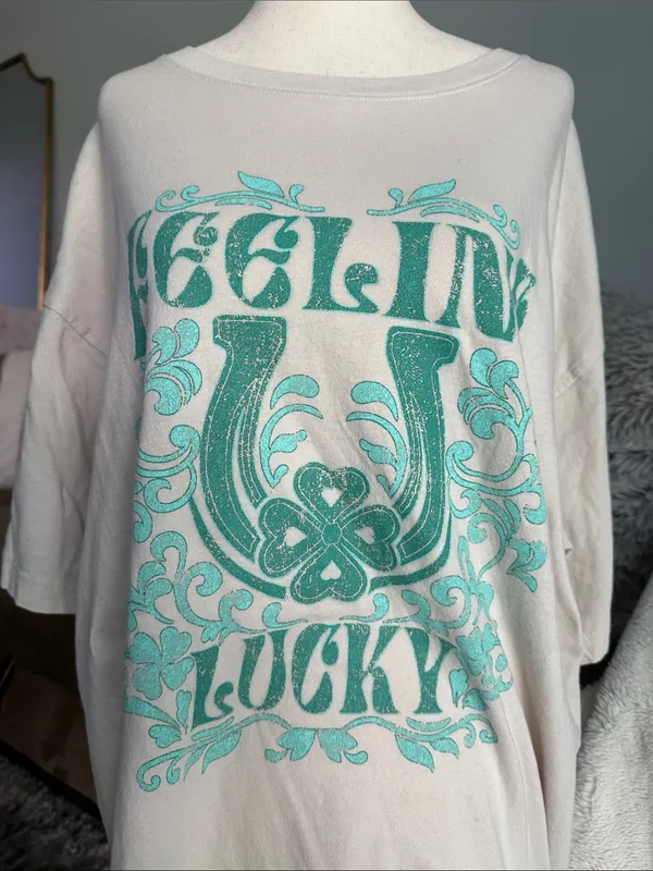 S/M Graphic Short Sleeve Tee in Cream with Teal Print - Image 2