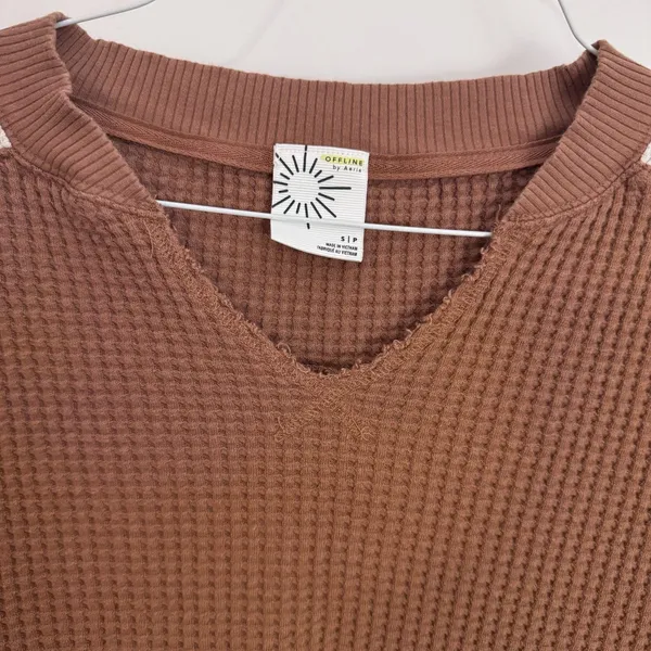 Womens Small Offline Wow! waffle notch neck brown long sleeve pullover t-shirt - Image 4