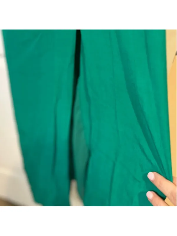 Everly Elegant Green Halter Maxi Dress Flowy Pockets - Image 4