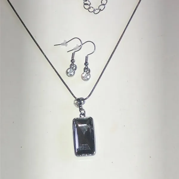Dark Gray Smoky Gray Rectangle Pendant Necklace and Earrings Set - Image 3