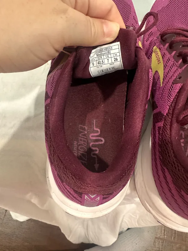 Brooks Launch 6 Running Shoes Beetroot Pink Gold Women's Size 9 Medium B - Image 6