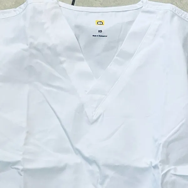 Wonder Wink Scrub Top - Image 2