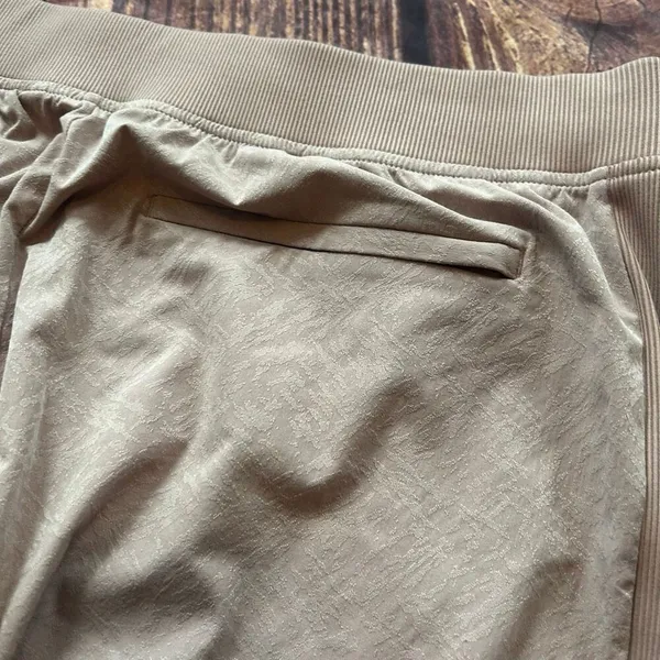 Women’s Athleta Brooklyn Pant size 16 - Image 8