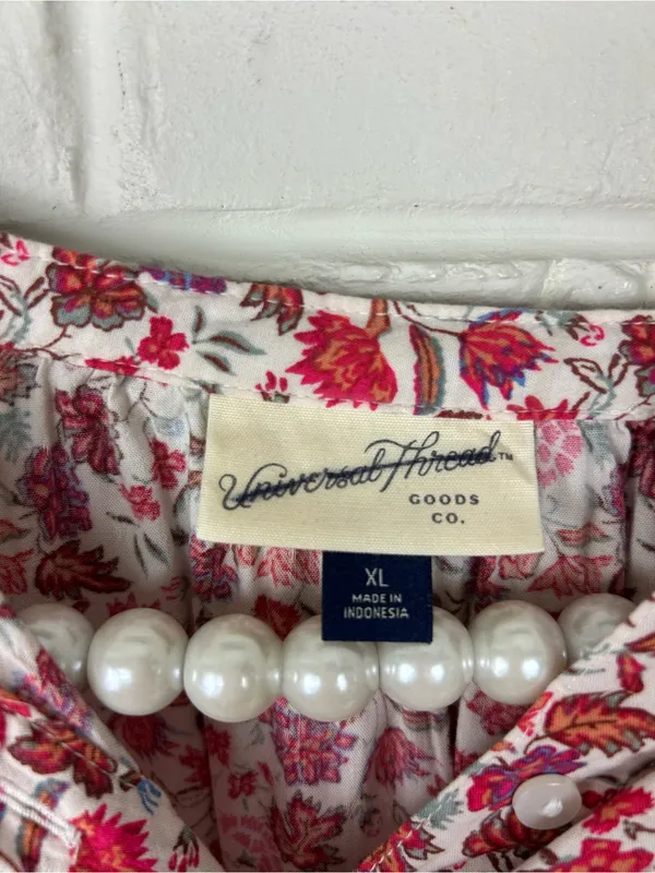 Universal Thread Floral Peasant Top Size XL - Image 6