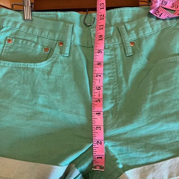Levis Lime Green Rolled Denim Shorts Size 30 - Image 6