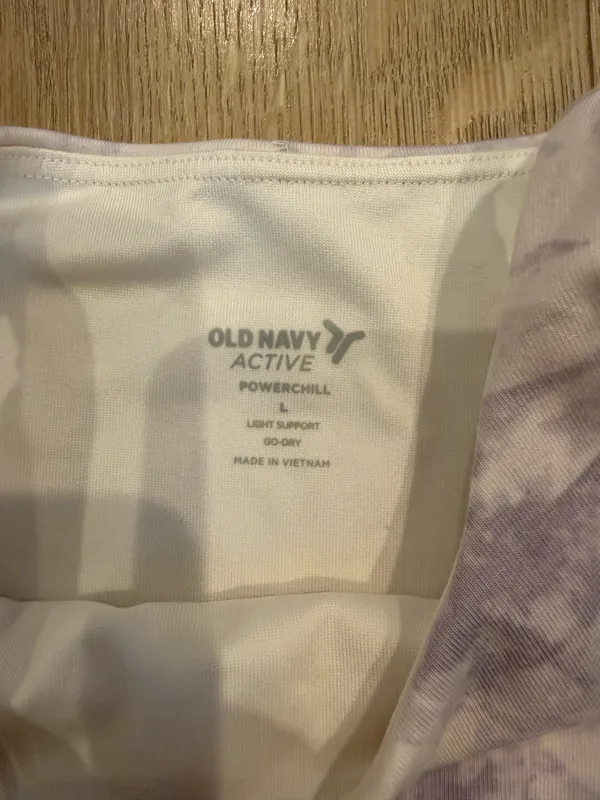 Old Navy Active Powerchill Sports Bra - Image 3