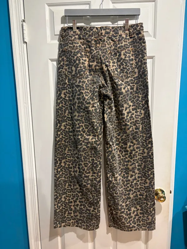 Lioness Top Model wide leg Jean Leopard brown sz M new NWT - Image 4