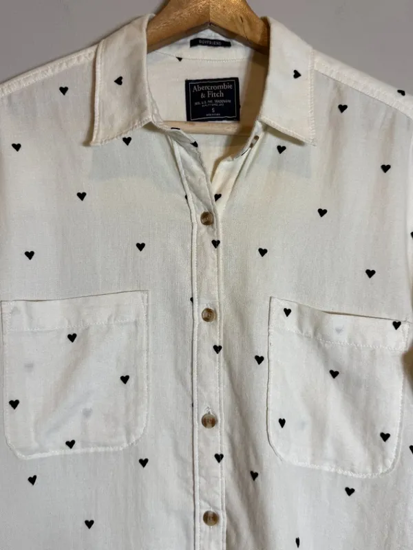 Abercrombie & Fitch Heart Print Boyfriend Button Up Shirt Women's Small Ivory - Image 6