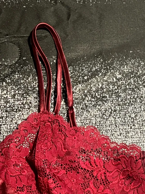 Womens large Darjeeling vibrant ruby red satin slip nightgown. - Image 5