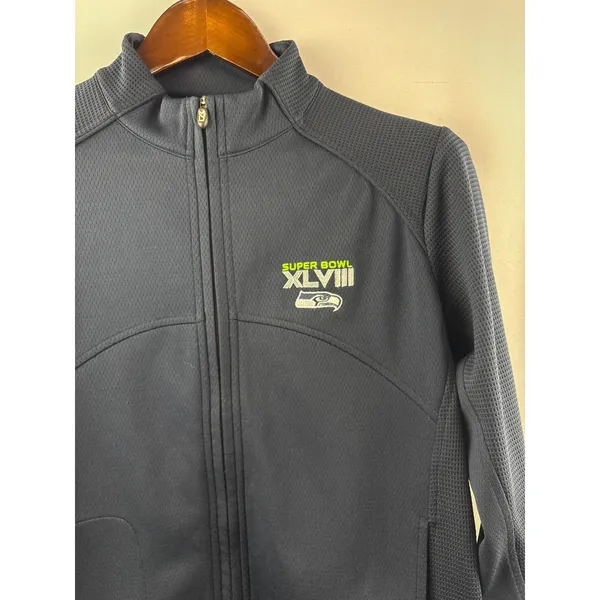 Women’s Medium Navy Blue Seahawks Super Bowl Windbreaker - Image 2