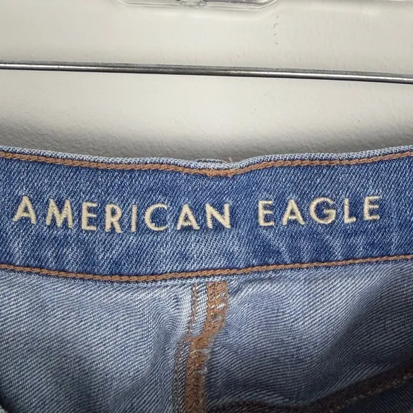 American Eagle Baggy Jean Medium Wash Denim Distressed Closet Basic Size 10 - Image 9