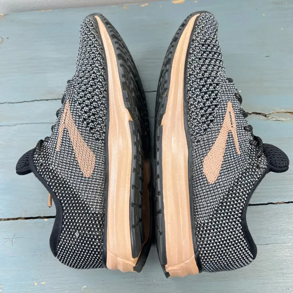 Brooks Revel 2 Womens Running Shoes Size 6 Black Rose Gold Knit 1202811B038 - Image 4