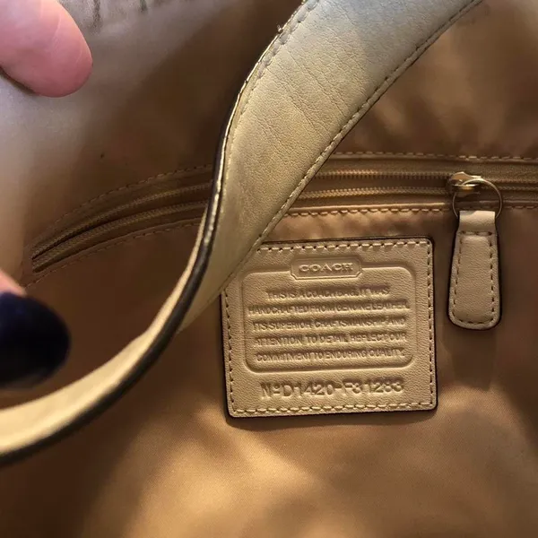 Coach Leather Hobo Tote Shoulder Bag - Image 3