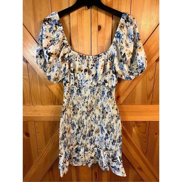 NSR Puff Sleeve Smocked Mini Dress Satin Short Ivory Blue Floral Size Small nwt - Image 7