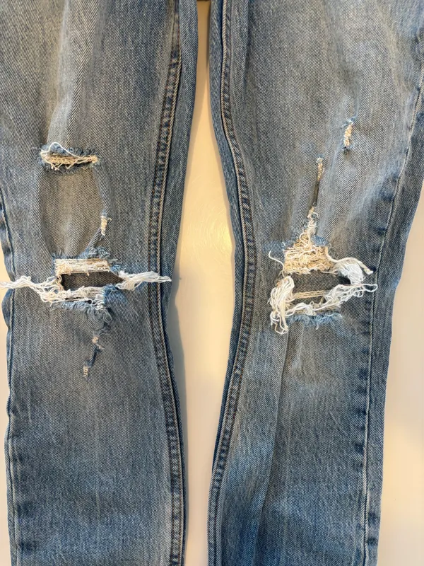 Abercrombie and fitch jeans - Image 4