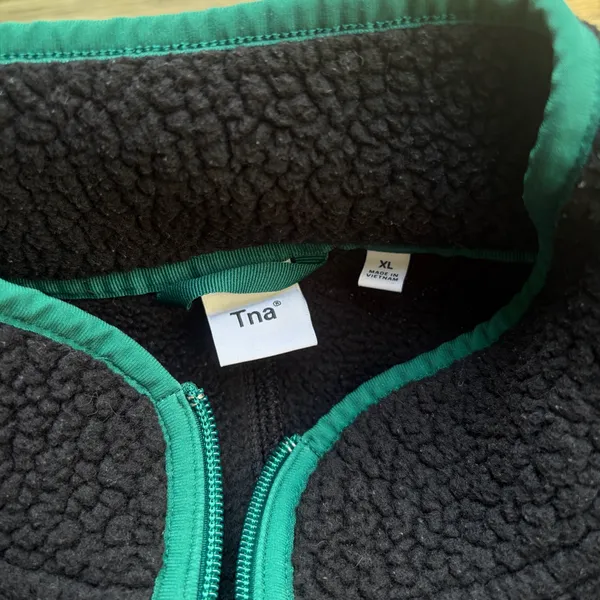 Aritzia TNA polar tec - Image 2
