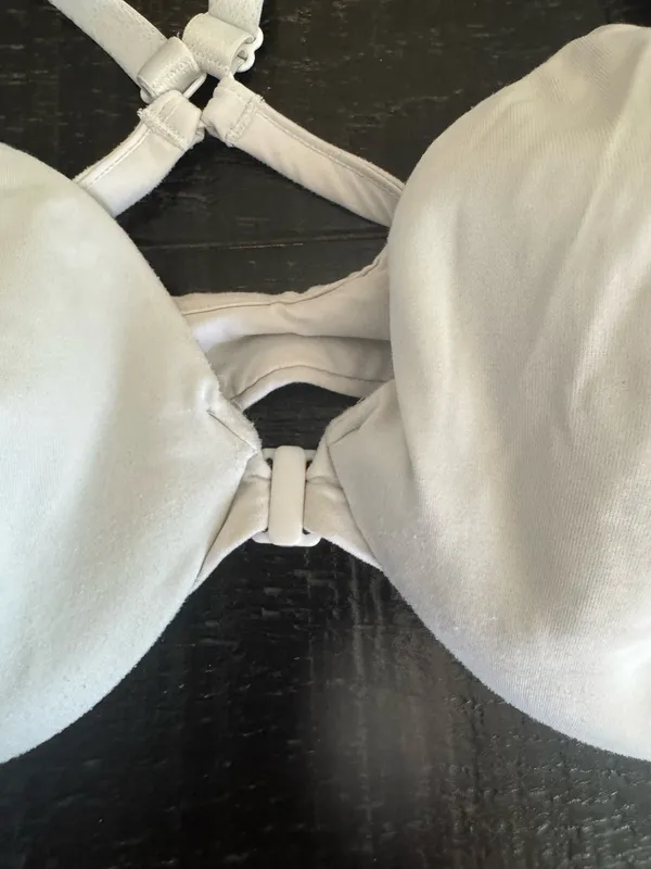 White Victoria's Secret Bra Front Closure 36C - Image 2