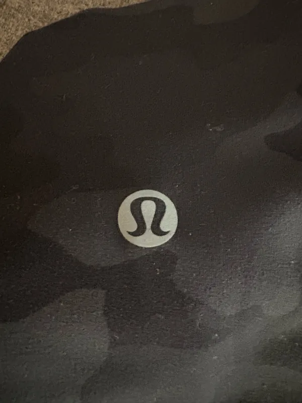 Camo Lululemon Leggings - Image 2
