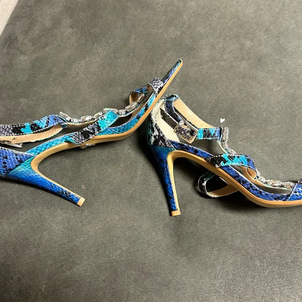 Thalia Sodi Blue and Black Strappy Heels - Image 7