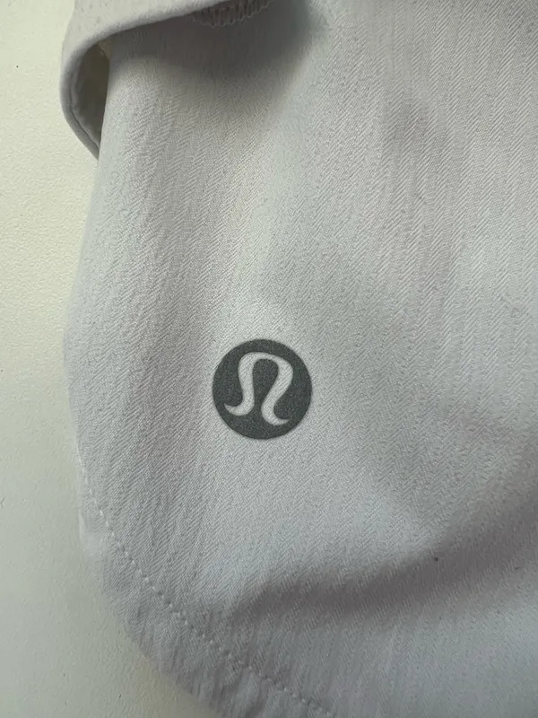 Lululemon Speed Shorts 2.5" - Image 4