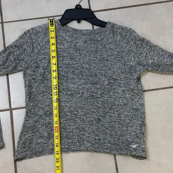 Hollister Women Must Have Collection Gray Longsleeve Shirt Size‎ XS - Image 6
