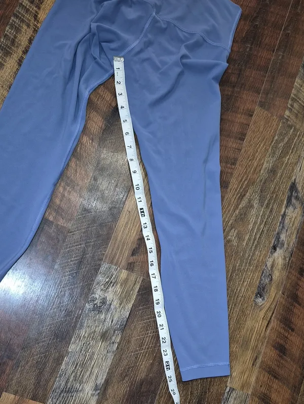 lululemon athletica High-Rise Blue Size 6/8 Leggings - Image 4