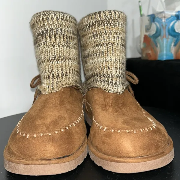 Calistoga Honey bee boots - Image 2