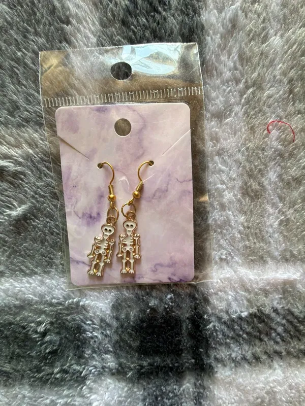 Lot of 3 Pairs Halloween Theme Dangle Earrings: Skeleton, Pumpkin Witch Hat, and - Image 2