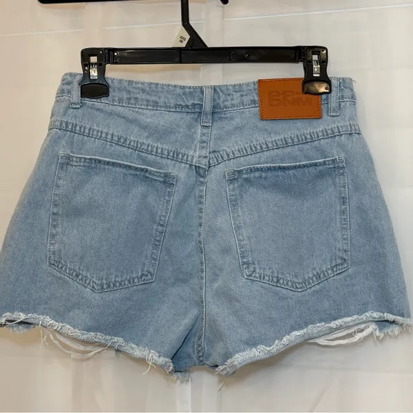 Princess Polly Light Blue Distressed Denim Shorts Sz 8 - Image 2