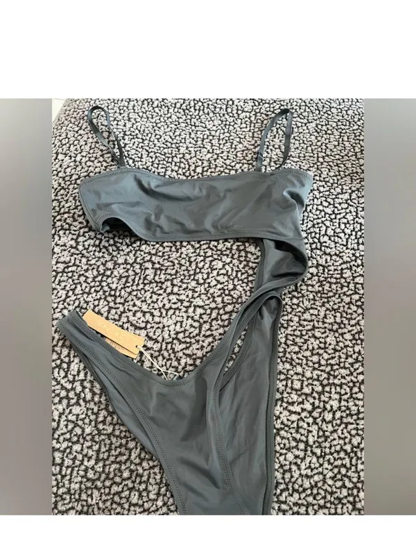 SKIMS Strapless Monokini - Image 3