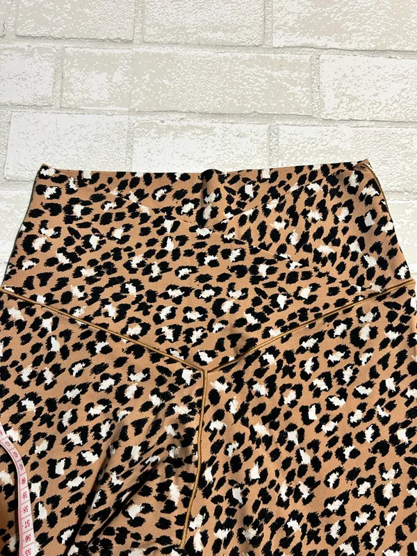 Offline aerie Leopard-Print Cross Front Leggings Size Large - Image 3