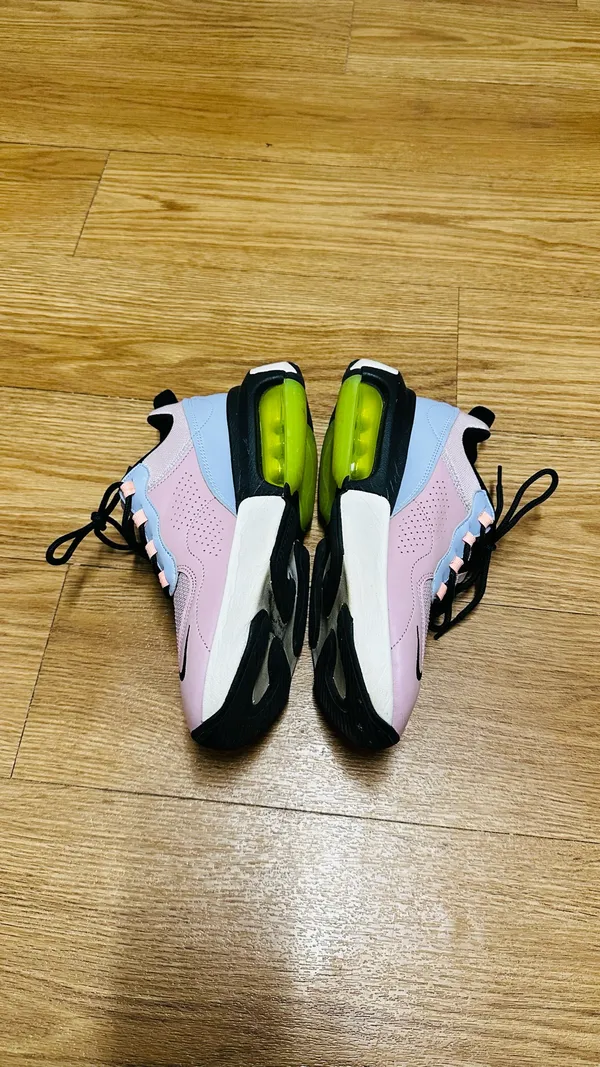 Nike Air Max Verona Sneakers Pink Gray Volt - Image 2