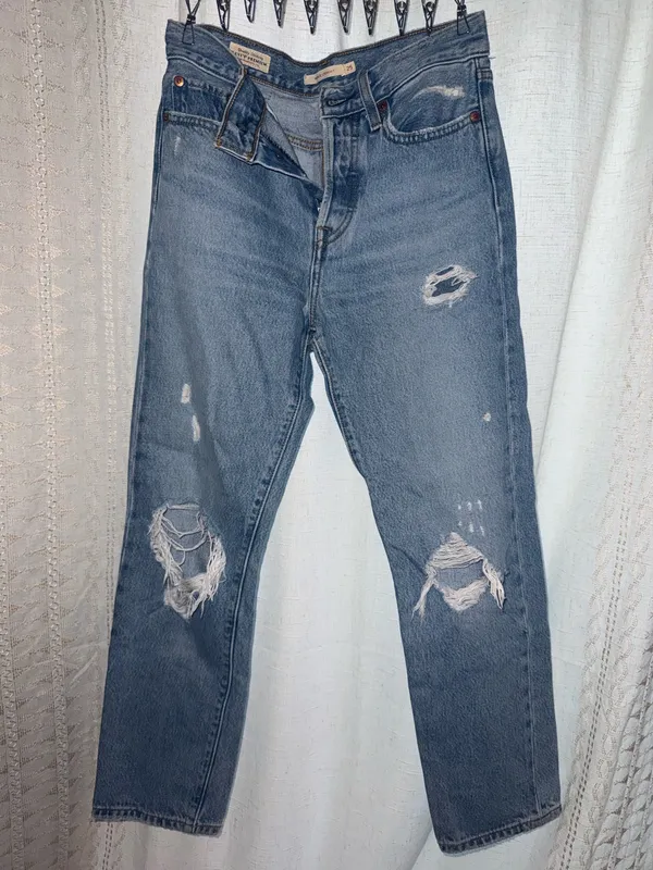 Levi’s Wedgie Straight Ankle Button Fly Jeans - Image 4