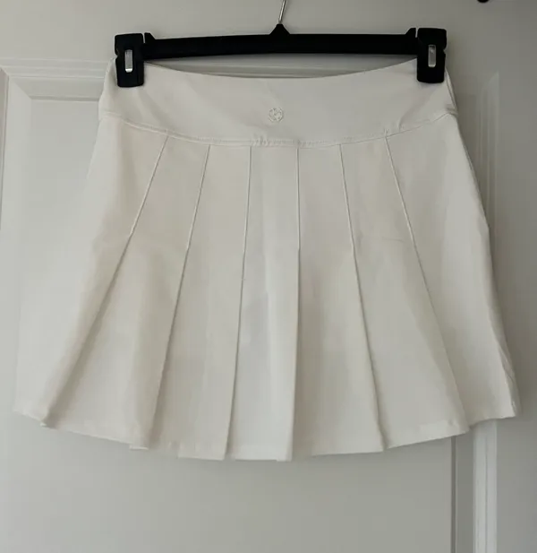 Lilly Pulitzer Luxletic White Pleated Golf Skirt - Image 2