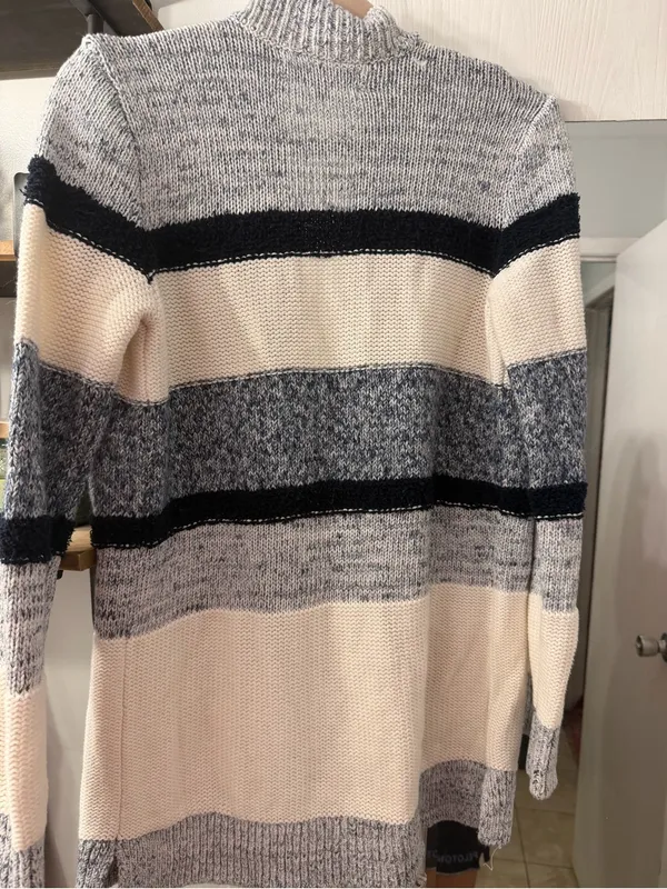 LOFT Open-Front Striped Cardigan in Cream, Navy, and Light Blue - Image 4