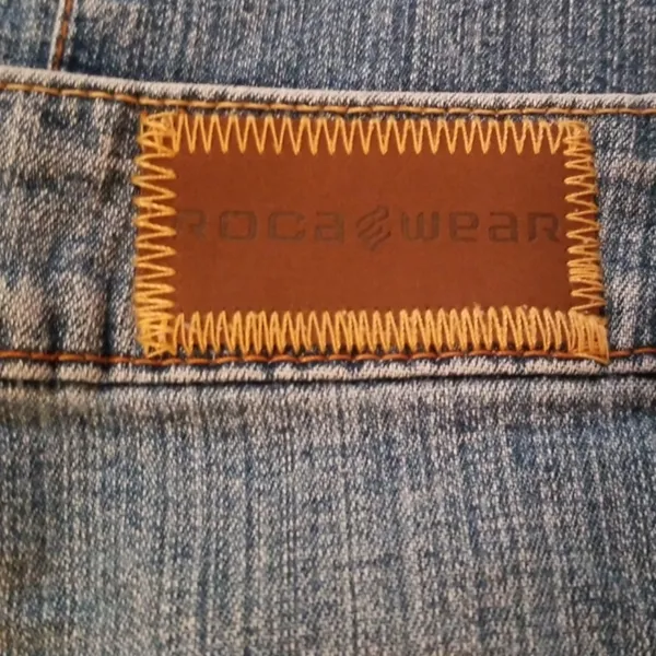 Roca wear jeans size 16 - Image 4