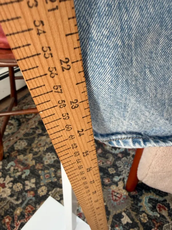 American Eagle Distressed Mom Jeans Size 10 Vintage Wash - Image 6