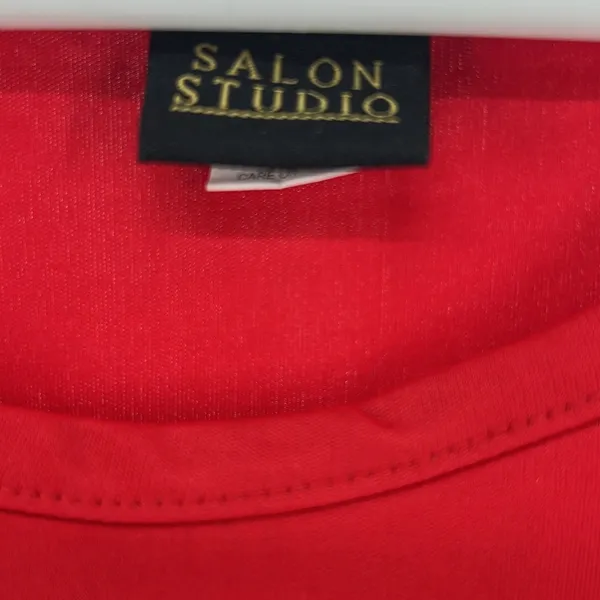 Salon Studio 2pc tank and long sleeve lace button up set red XL floral feminine - Image 4