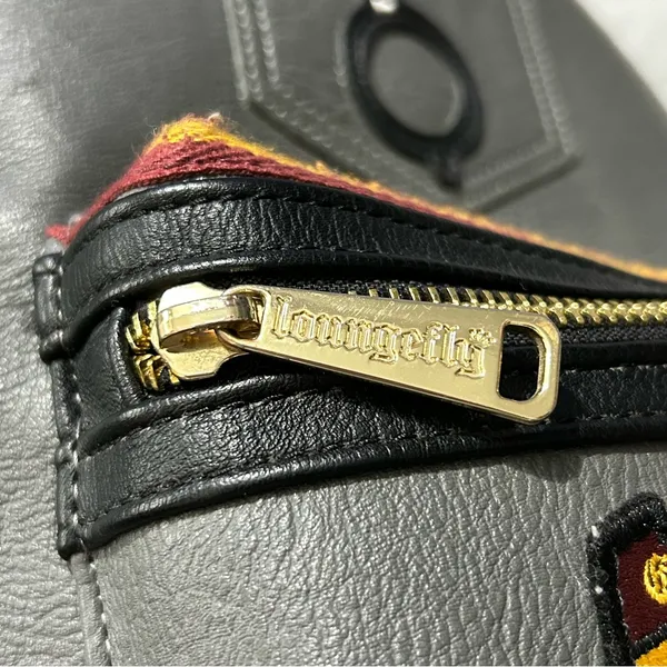 Loungefly Harry Potter Griffindor Glasses Mini Backpack - Image 9