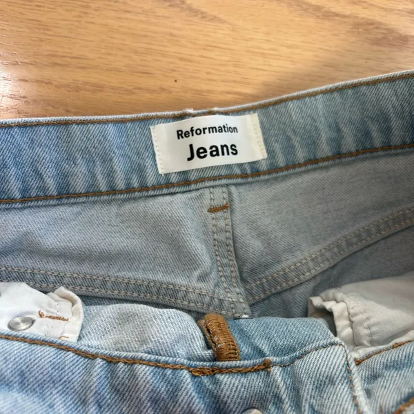 Reformation Jeans Cynthia High Rise Straight Jeans Button Fly Size 27 Light Wash - Image 5