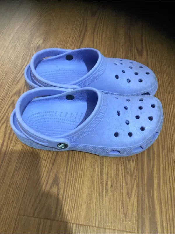 CROCS Women’s size 9Lavender Classic Clog - Image 2