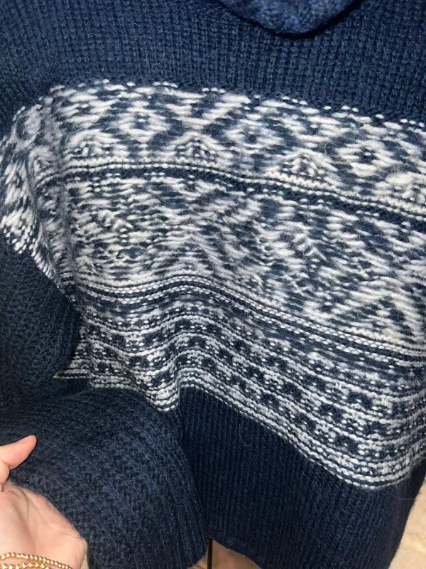 American Eagle Sweater - Image 2